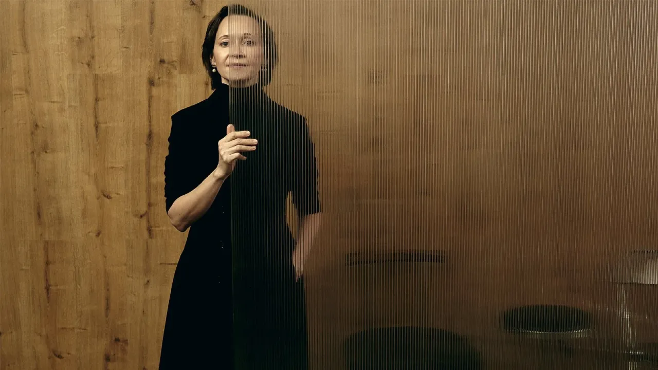 Водолазка, платье, серьги Dior