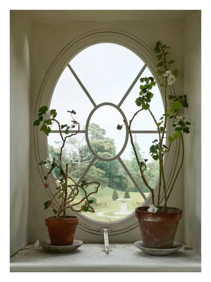 Instagram @jonathan.anderson