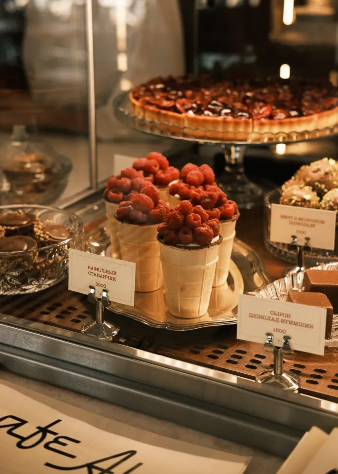 Квартира Кунаева, бар на ступеньках и другие новые места в Алматы