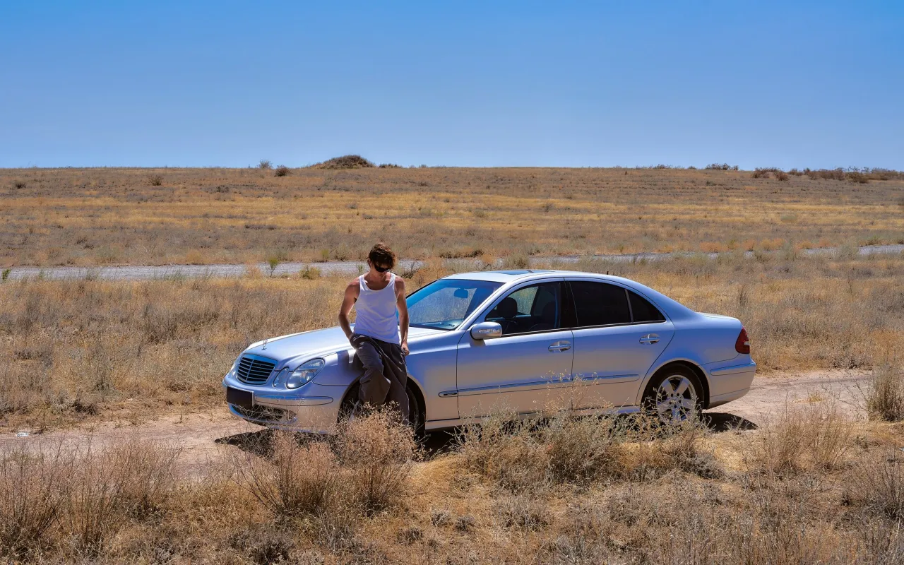 Tatler Editorial: под знойным солнцем Капчагая