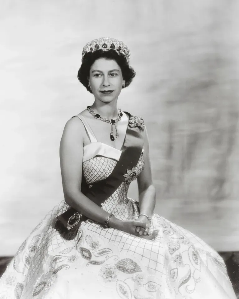 Стиль Елизаветы II: выставка в Букингемском дворце