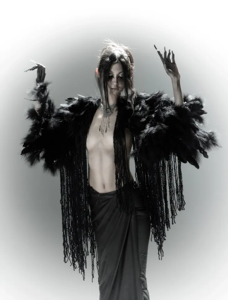 Tatler Lens: образы внутренних демонов