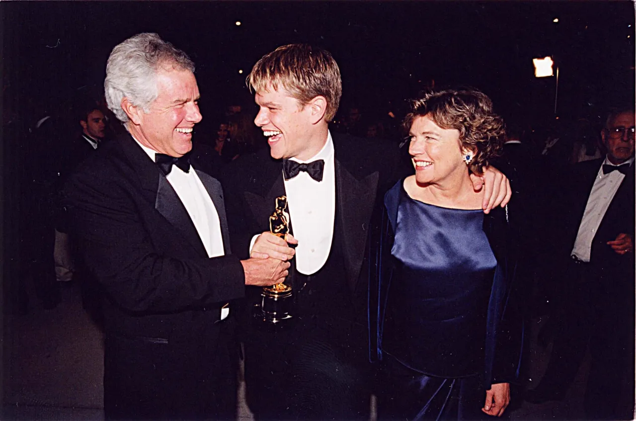 Vanity Fair Oscar Party 1998 | Getty Images