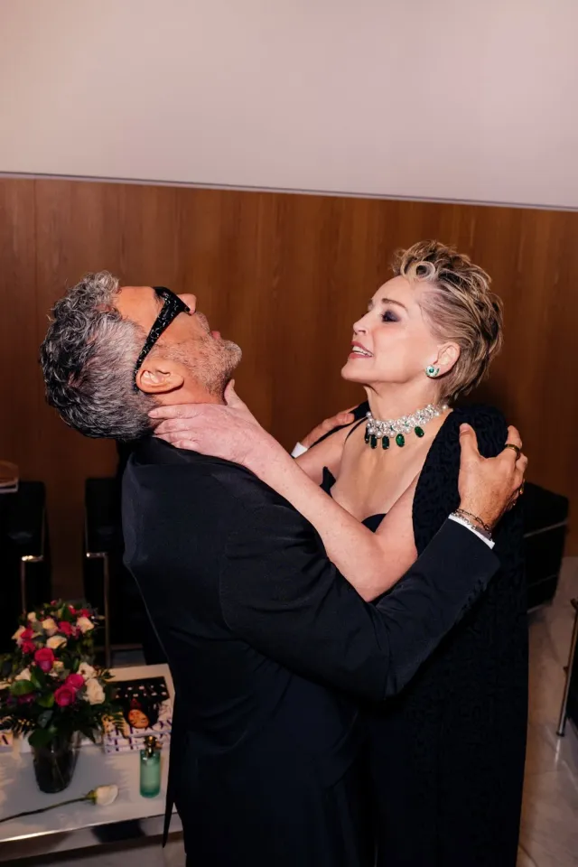 Тайка Вайтити и Шэрон Стоун