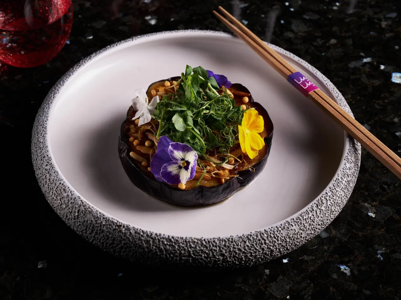 Еда на воде и бар в облаках: гастрономическое путешествие в Atlantis The Royal