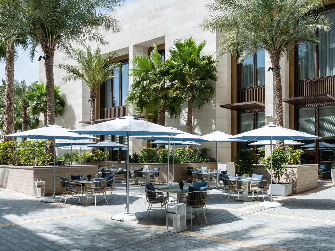 Еда на воде и бар в облаках: гастрономическое путешествие в Atlantis The Royal