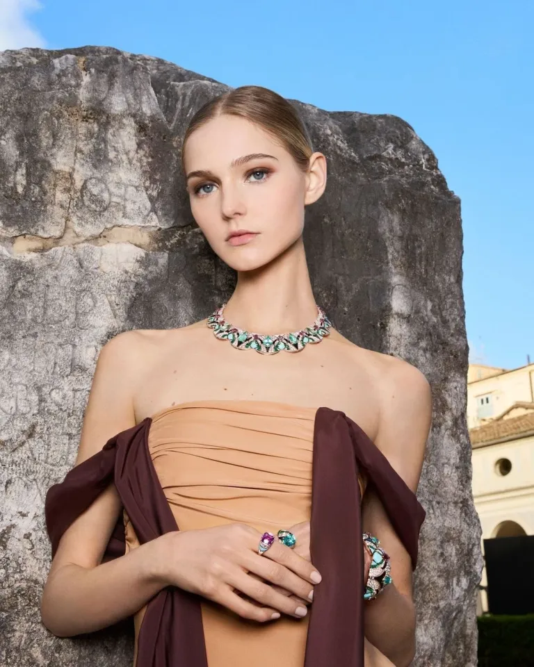 Ожерелье the Mosaic of Time, обогащенное турмалинами Параиба 25,84 карат | bvlgari