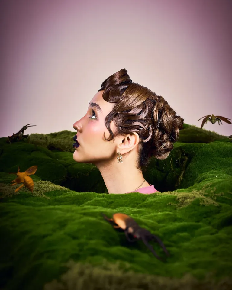 Ожерелье: [GIARDINI SEGRETI OPERA](https://www.instagram.com/sansiofficial?igsh=MWVlbW14aGw1ajFoeQ==)
Браслет: [PETIT GARDEN](https://www.instagram.com/sansiofficial?igsh=MWVlbW14aGw1ajFoeQ==)
Серьги: [GIARDINI SEGRETI](https://www.instagram.com/sansiofficial?igsh=MWVlbW14aGw1ajFoeQ==)
Кольца: [GIARDINI SEGRETI](https://www.instagram.com/sansiofficial?igsh=MWVlbW14aGw1ajFoeQ==)