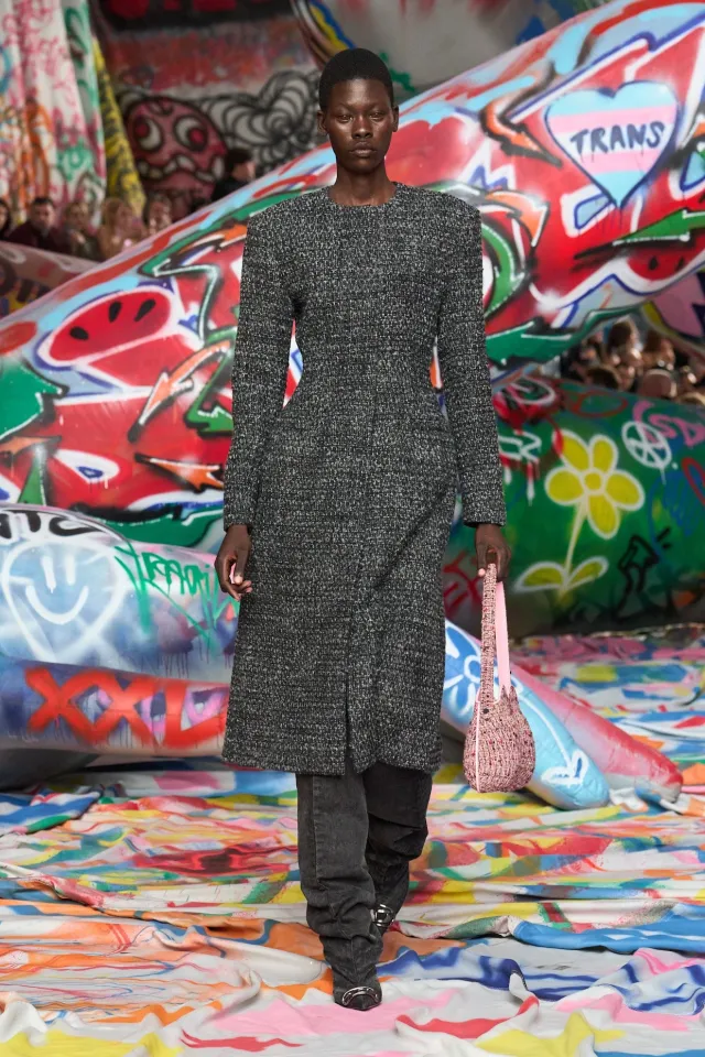 Милан сән апталығының екінші күні қалай өтті?