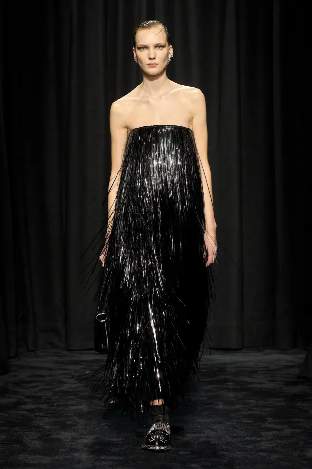 Милан сән апталығының екінші күні қалай өтті?