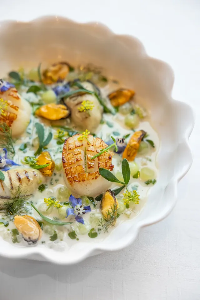 Le Tout-Paris: мишленовское брассери с видом на Эйфелеву башню