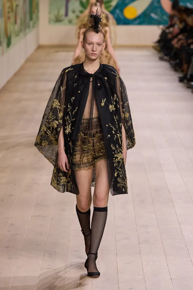 Как прошел первый день Недели высокой моды в Париже