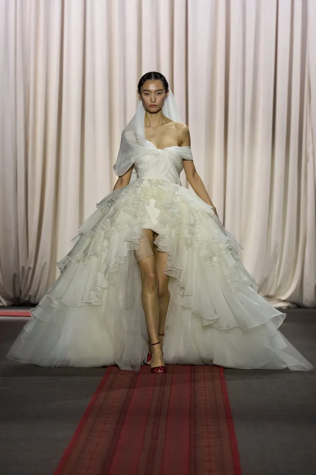 Как прошел первый день Недели высокой моды в Париже