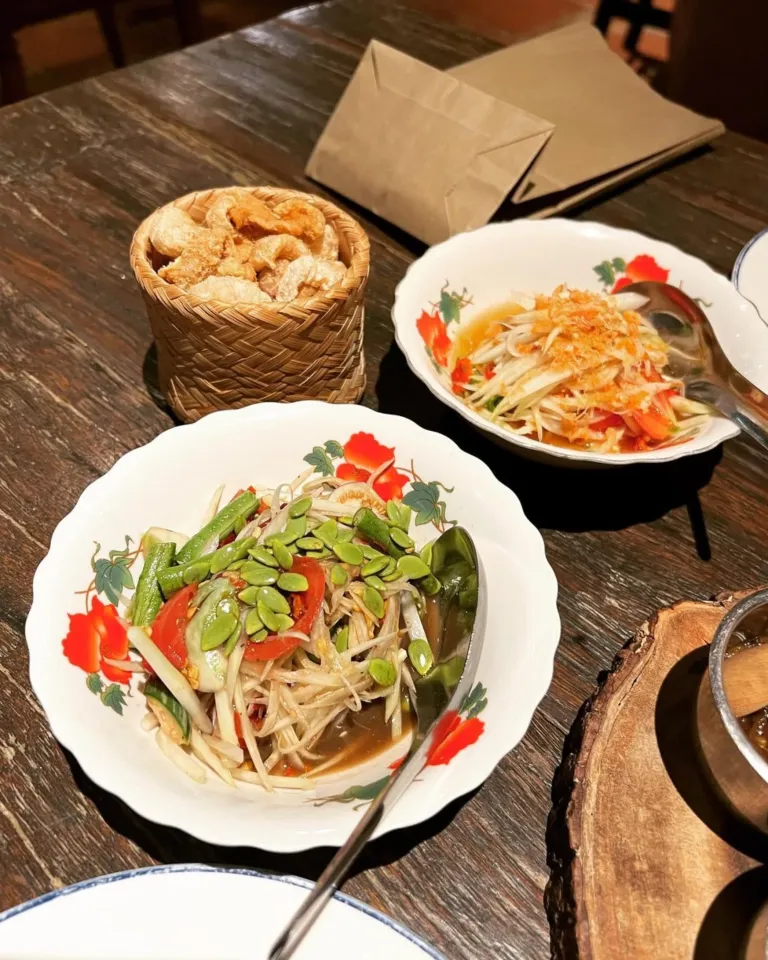 Larb Koi | @larbkoi2020