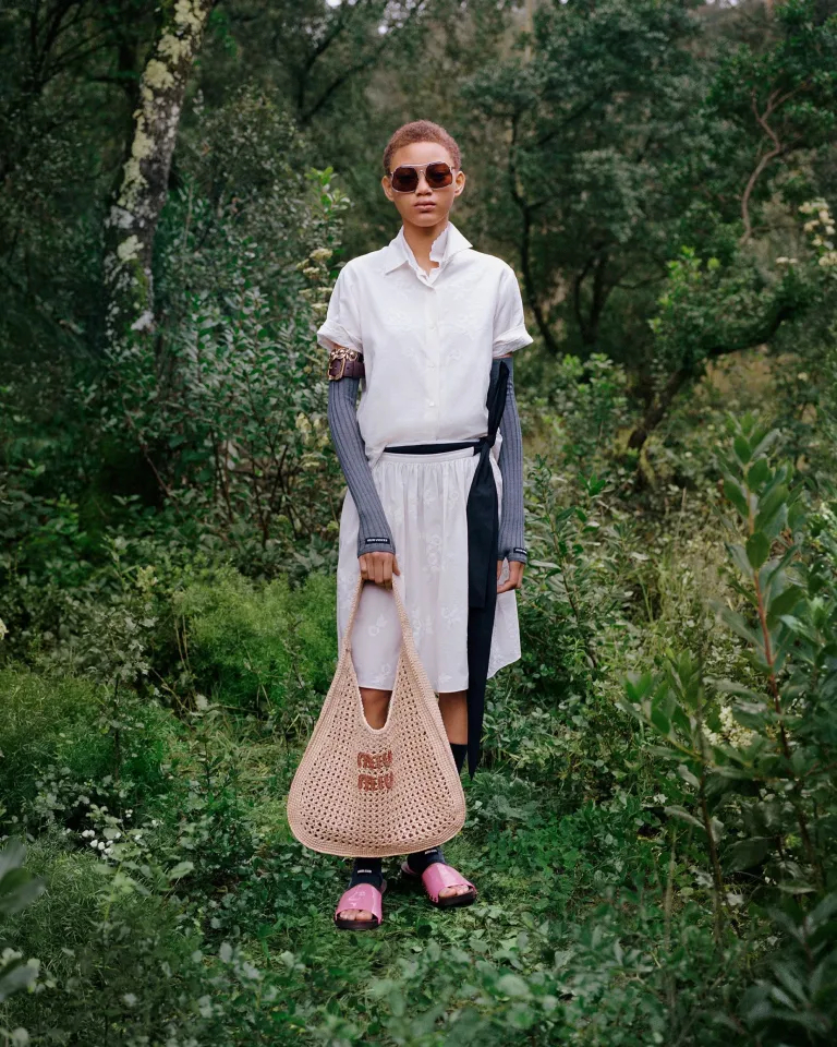 Лесные нимфы Miu Miu: новая кампания L’Été 2025 про свободу, девичество и летние откровения