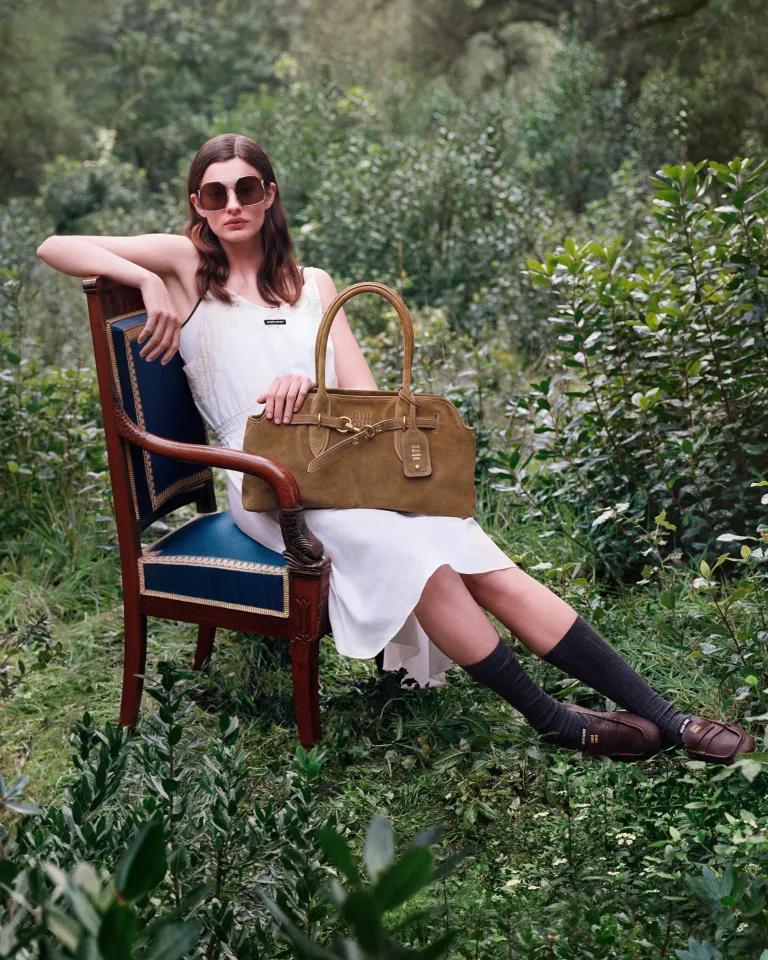 Лесные нимфы Miu Miu: новая кампания L’Été 2025 про свободу, девичество и летние откровения