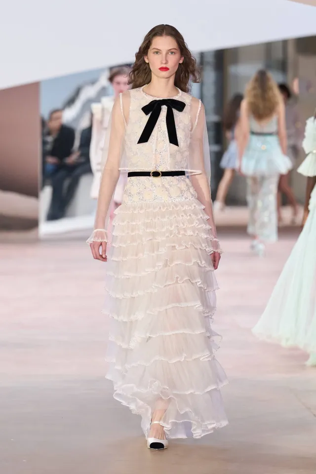 110 лет высокой моды: кутюрная коллекция Chanel весна 2025