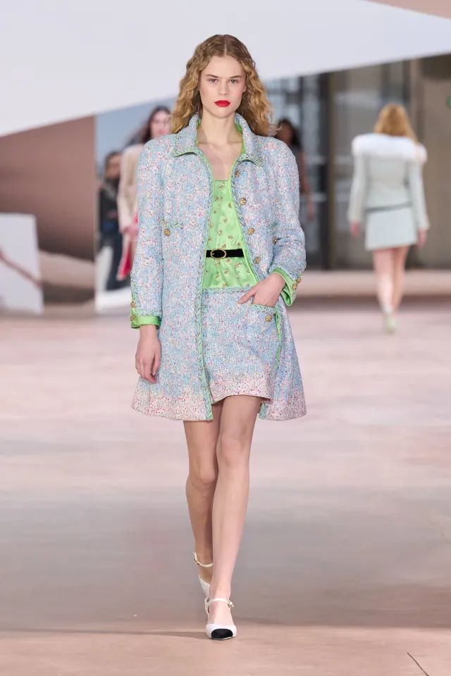 110 лет высокой моды: кутюрная коллекция Chanel весна 2025