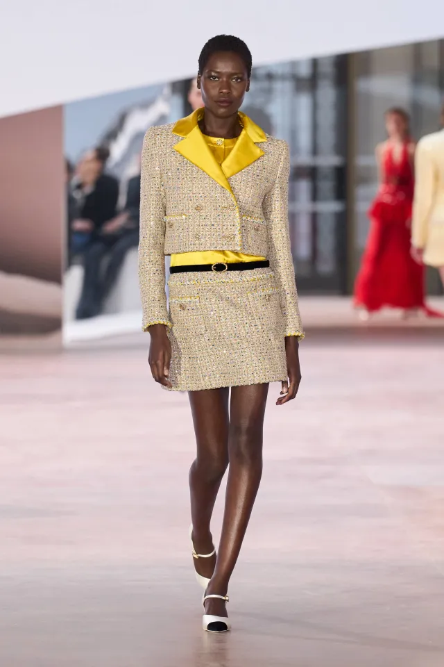 110 лет высокой моды: кутюрная коллекция Chanel весна 2025