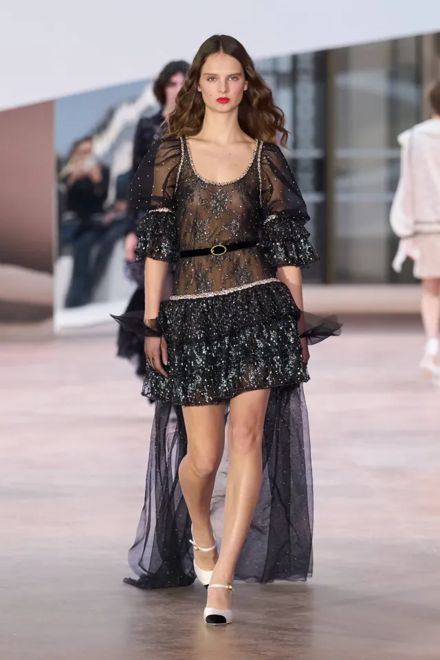 110 лет высокой моды: кутюрная коллекция Chanel весна 2025