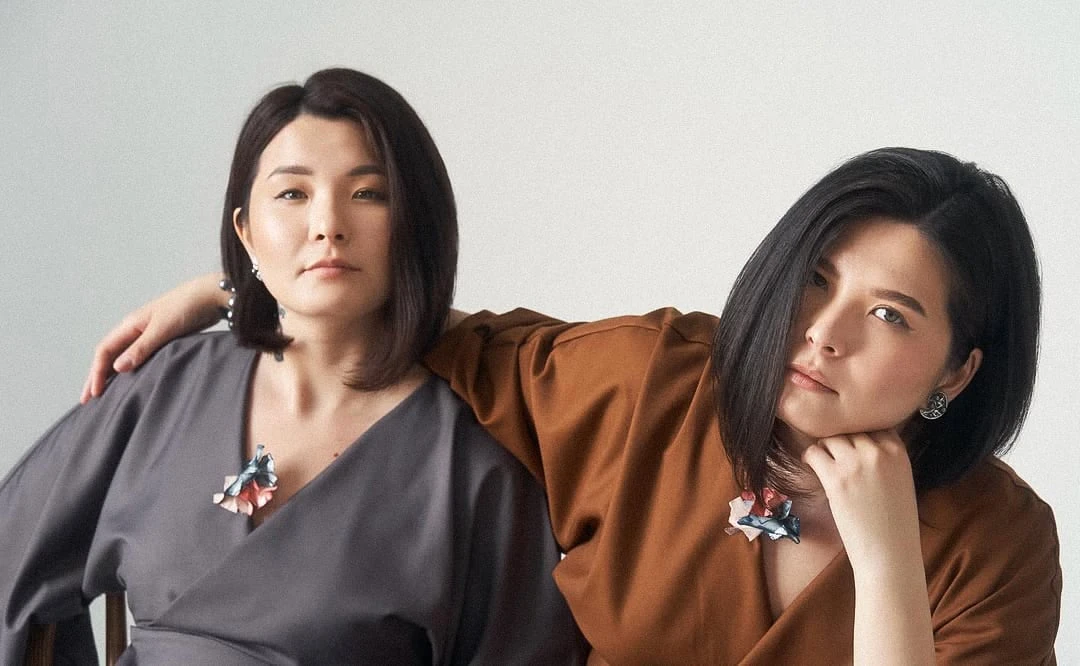 Зарина и Мадина Байболовы | Instagram @baibolova_madina