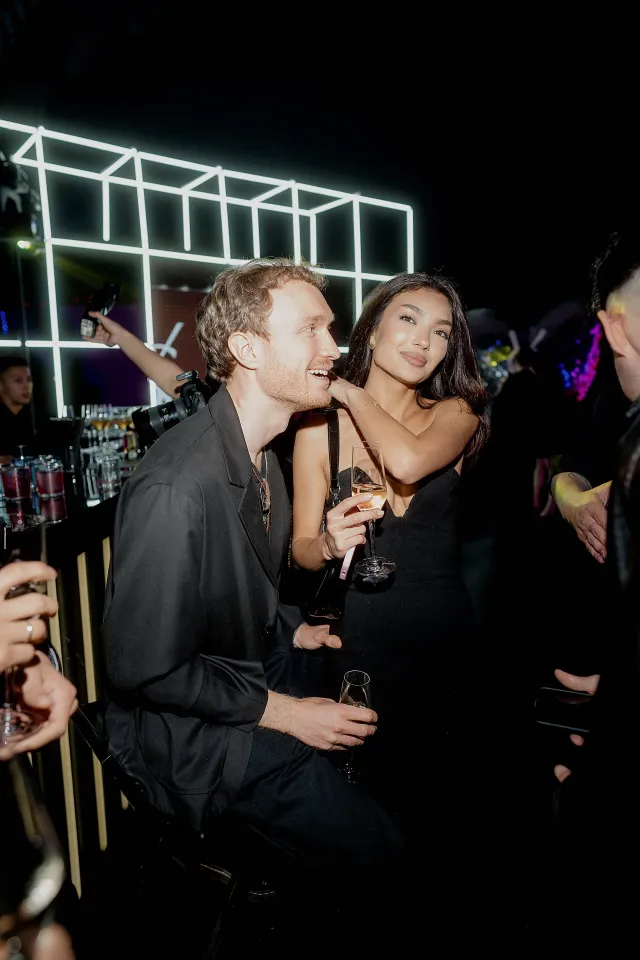 YSL Beauty Light Club: новое пространство в Алматы