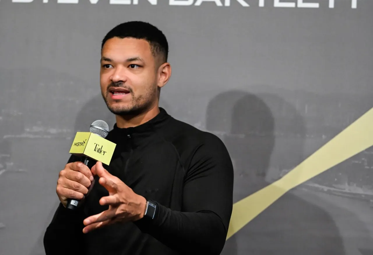 Стивен Бартлетт, автор популярного подкаста The Diary of a CEO, делится ключевыми уроками лидерства с основателями, инвесторами и лидерами индустрии во время эксклюзивного завтрака, организованного Tatler Asia совместно с Hong Kong Science & Technology Parks Corporation (HKSTP) | Tatler Hong Kong