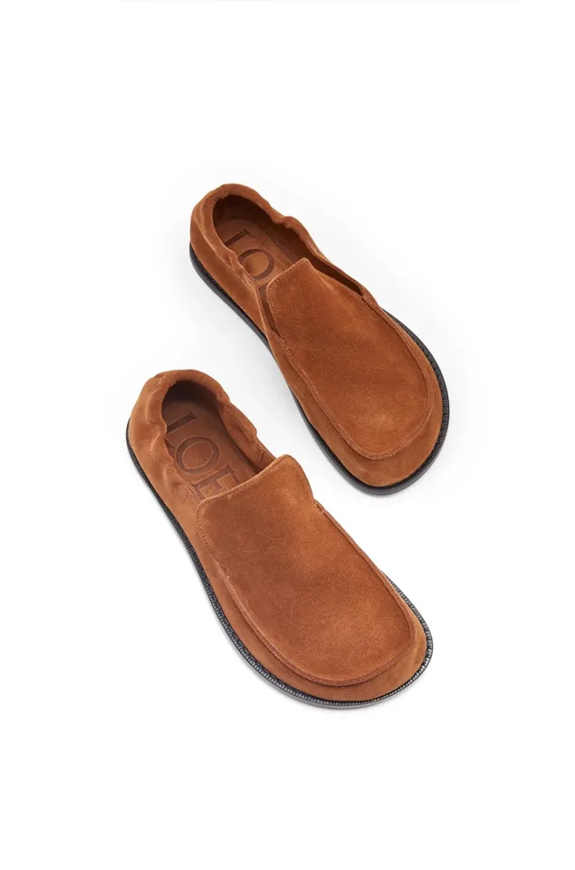 Pantone бойынша 2025 жылдың түсі: Mocha Mousse – жайлылық пен сәннің жаңа символы