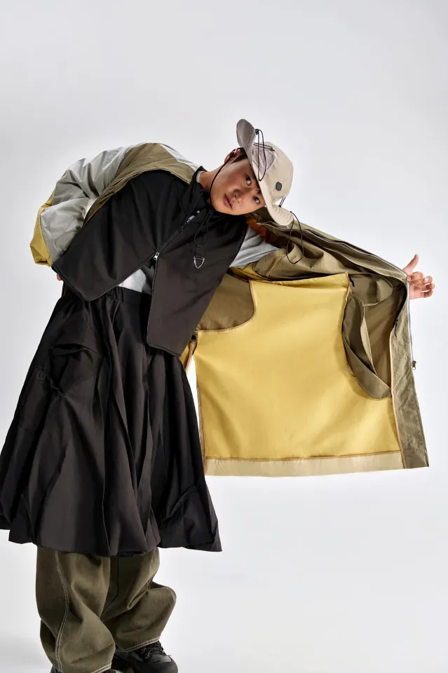 Джинсы, жилет, юбка, парка, панама, сумка Fuzzz | Фотограф: Мария Slozhnomarya