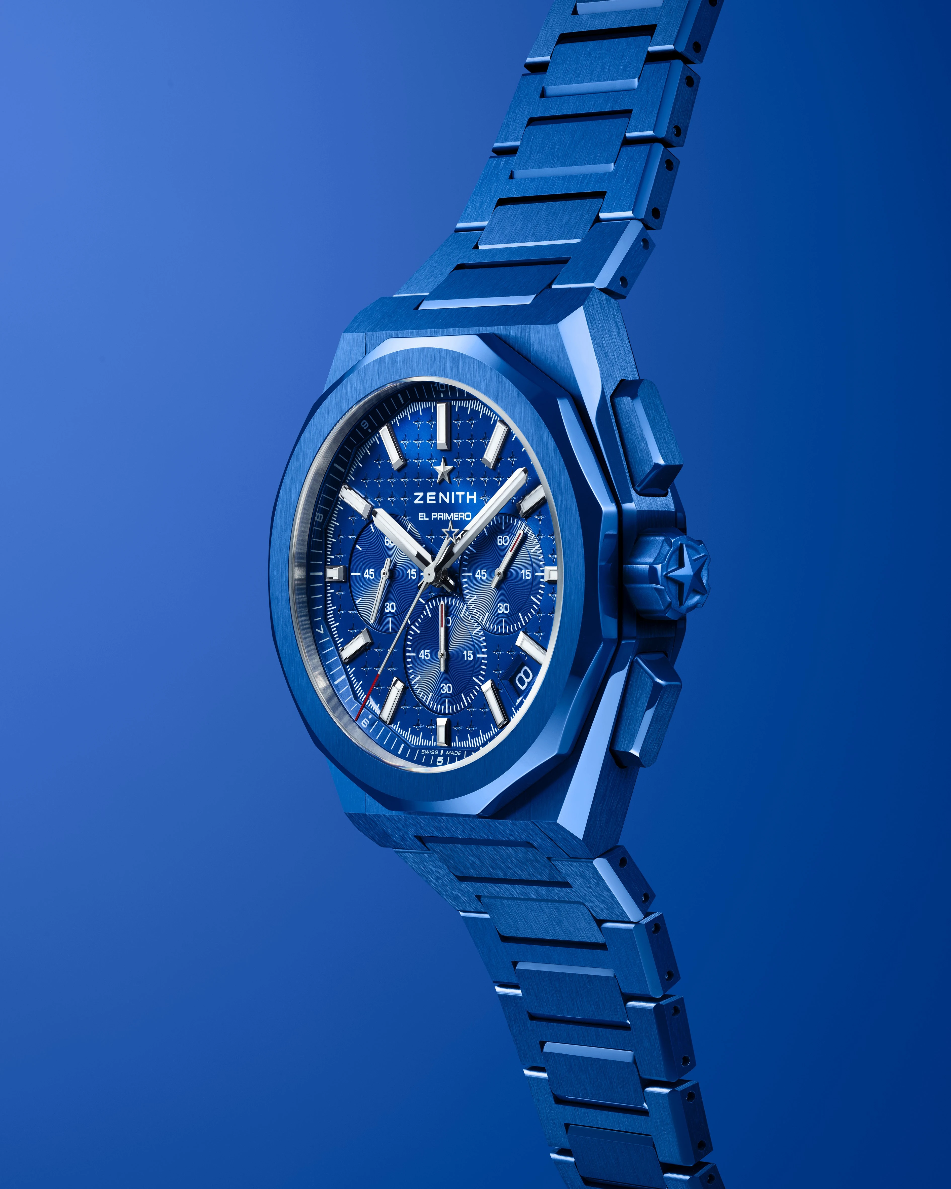 Бесконечное небо: Zenith отмечает 160-летие эксклюзивной синей коллекцией часов