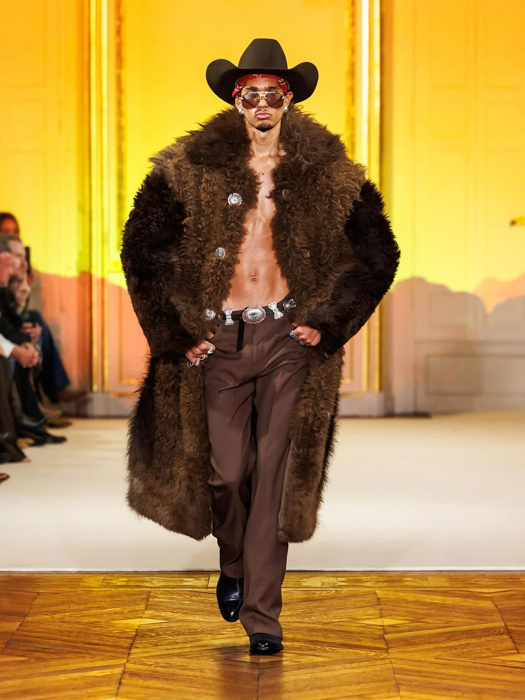 Instagram @austinpostapparel