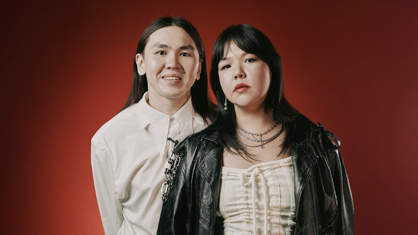 Коферейвтер, биік өкшелі аяқ киім және Канье. Nazira мен ZEÉ: плюс вайб па, минус вайб па?