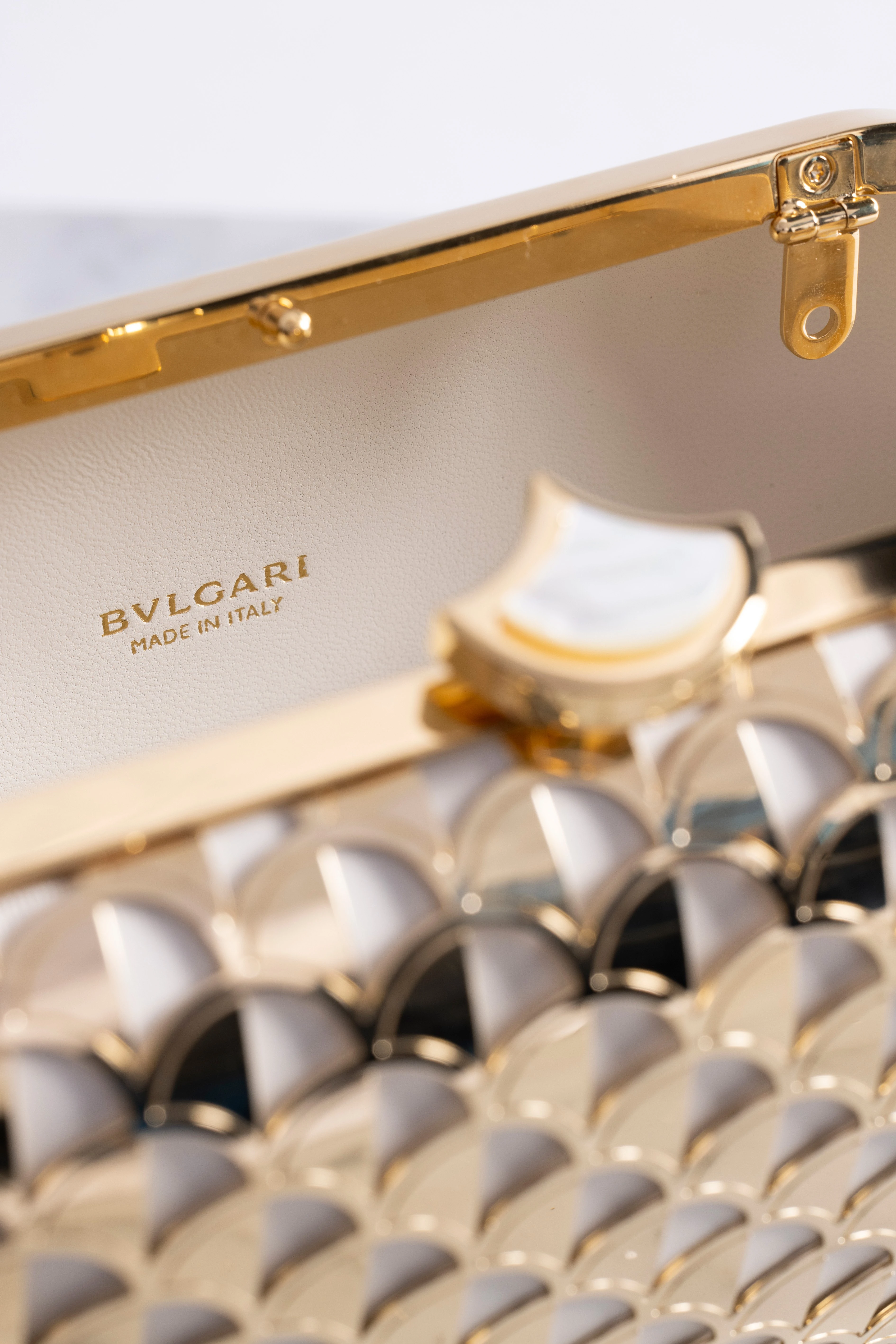 Интервью с креативным директором аксессуаров в Bvlgari – Мэри Катранзу