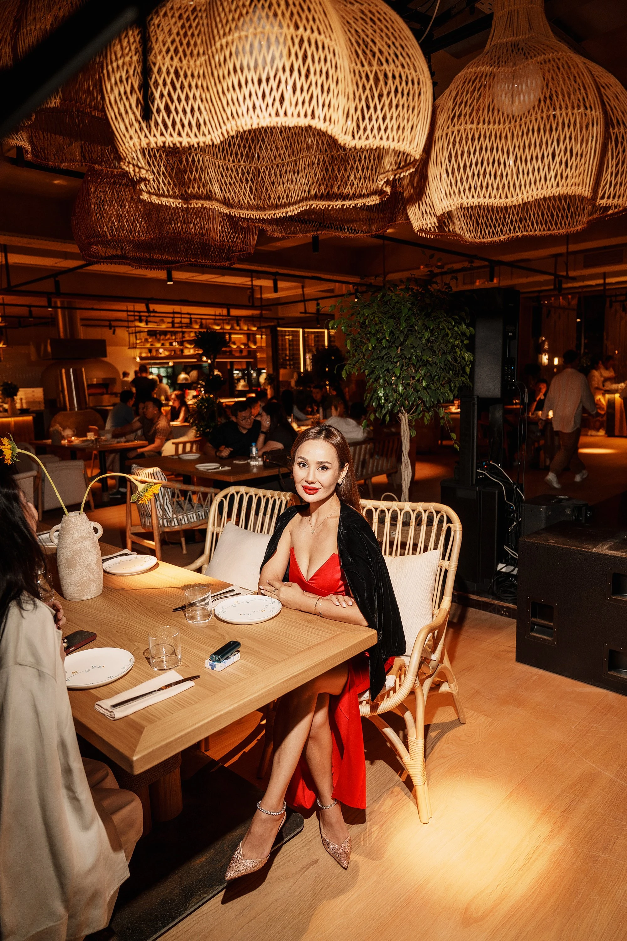 Қаладан биік, өзіңе жақын: Queen Mountain Resort-тың алғашқы кеші