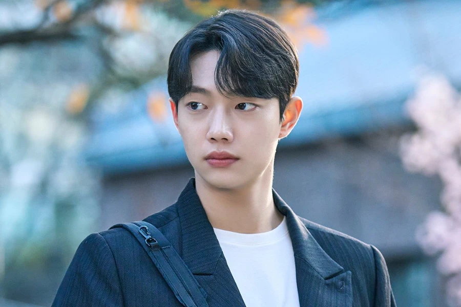 Чо Джун Ён — новый любимец поколения после Gen Z в 2025 году: обаятельный, яркий и готовый к статусу ведущей звезды | IMDb