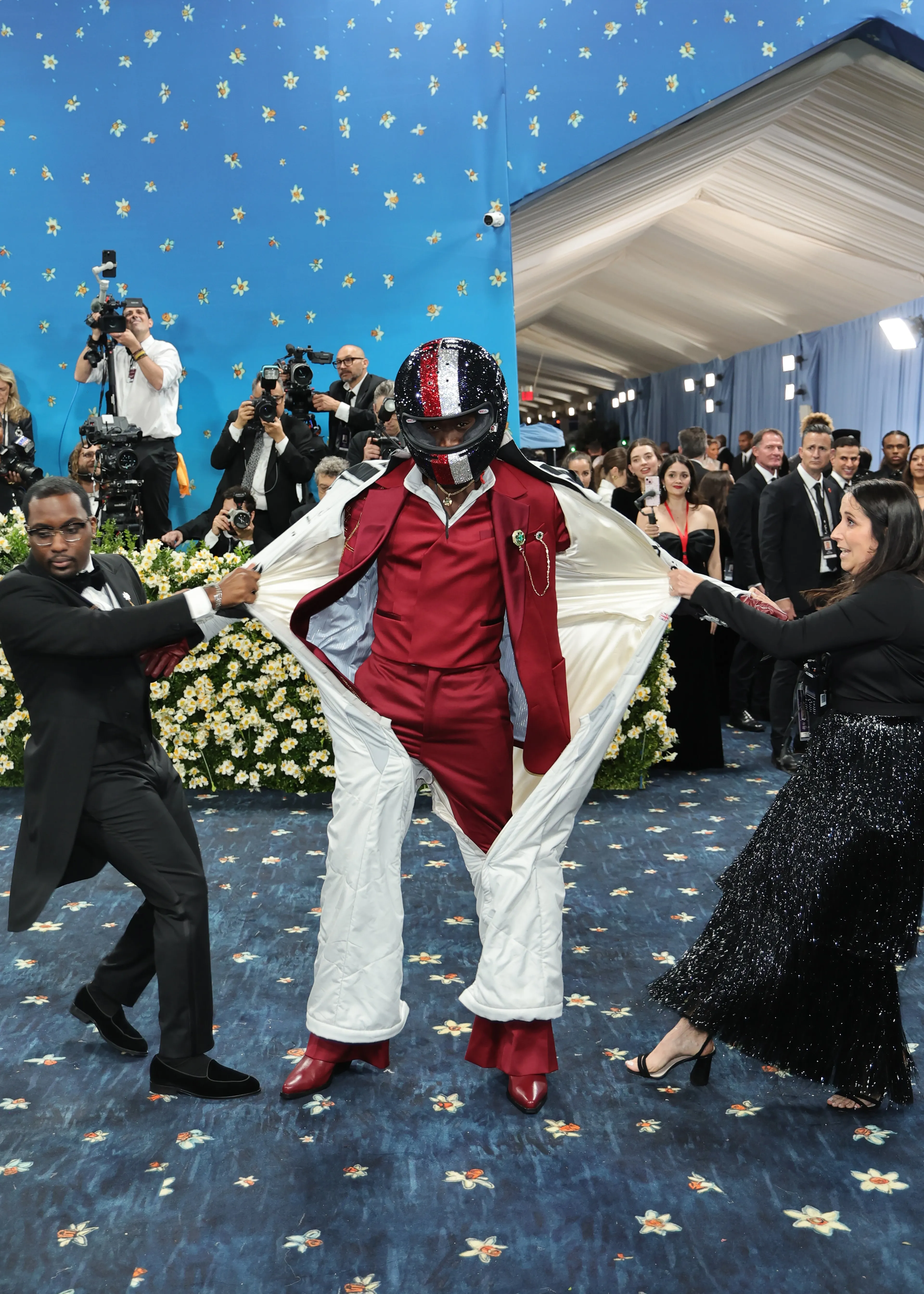 APXGP коллекциясы: Tommy Hilfiger мен F1 фильмінің коллаборациясы