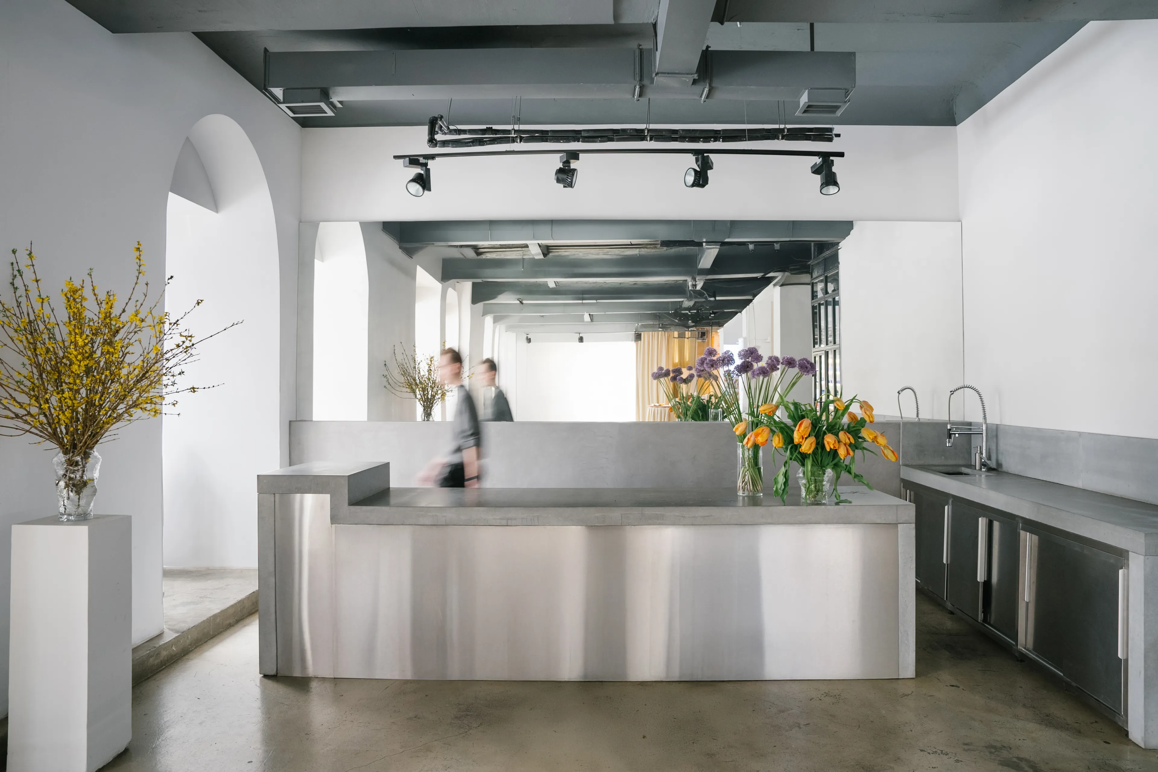 Где в Алматы найти самые стильные букеты?