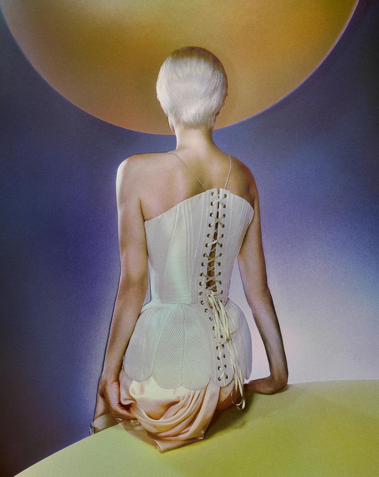 Cabaret Étoile: Ulyana Sergeenko Haute Couture жаңа топтамасының кампейні