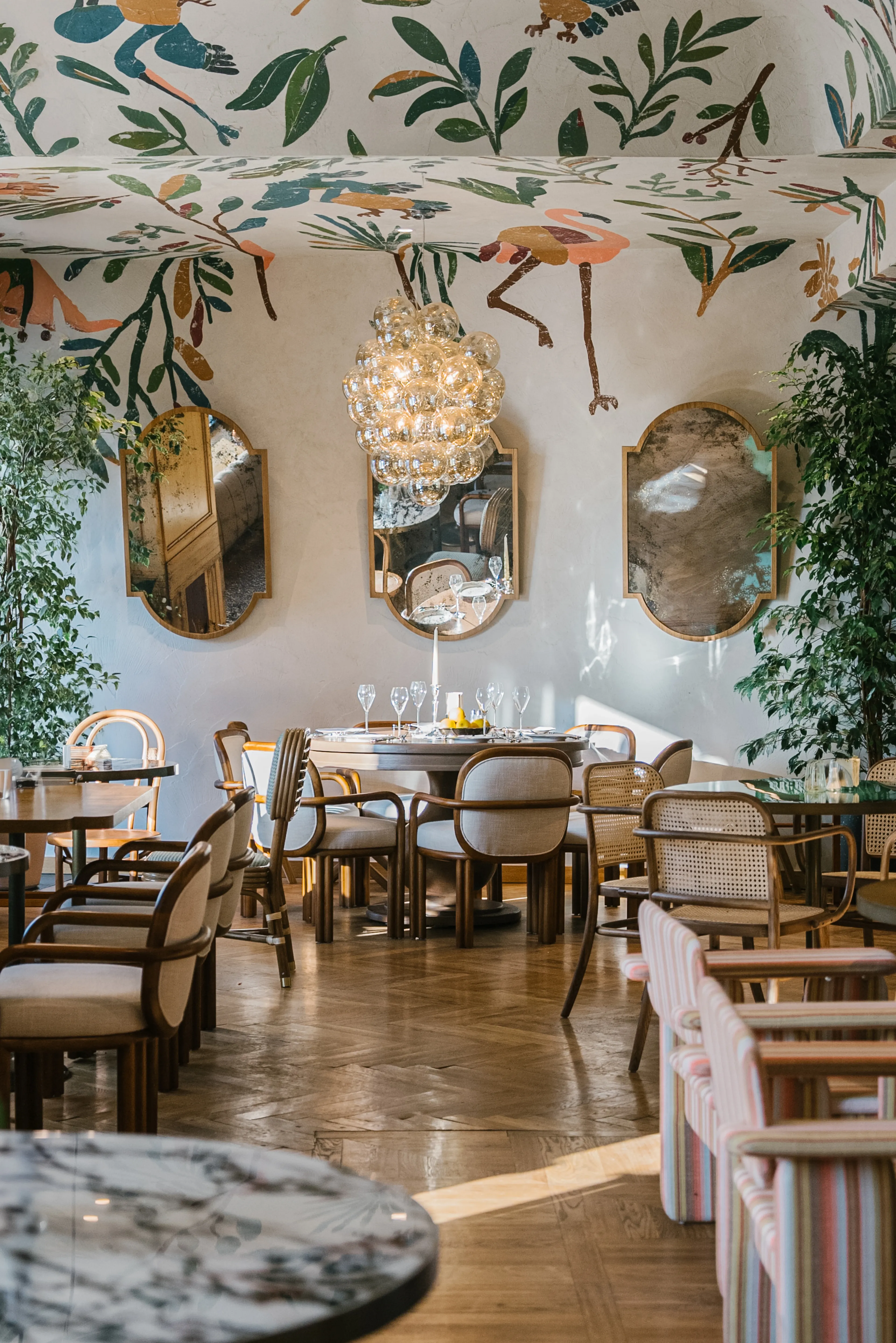 Новое место: весна наступает в Renée Café