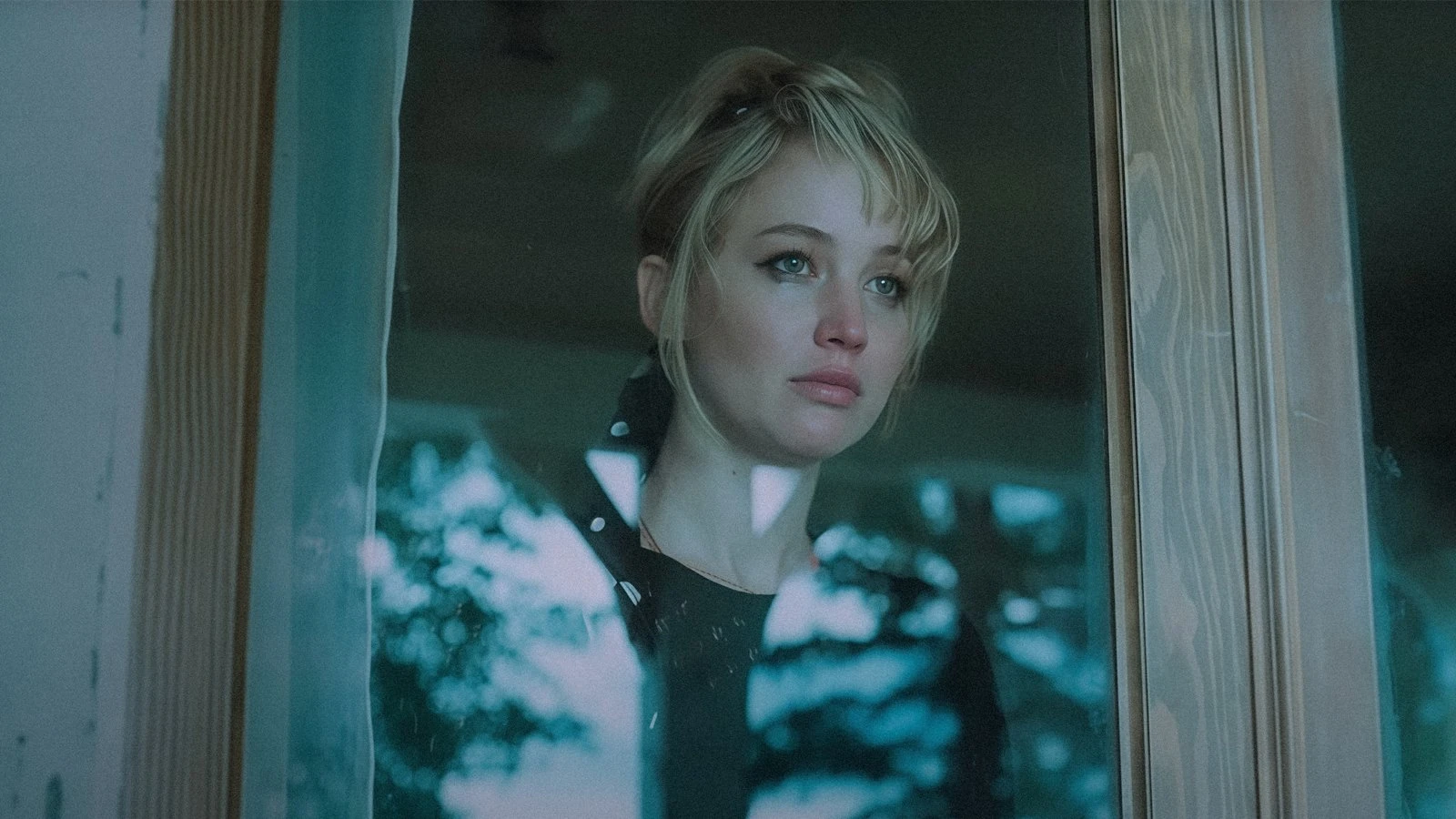 Кадр из трейлера к фильму «Умри, моя любовь» | MUBI