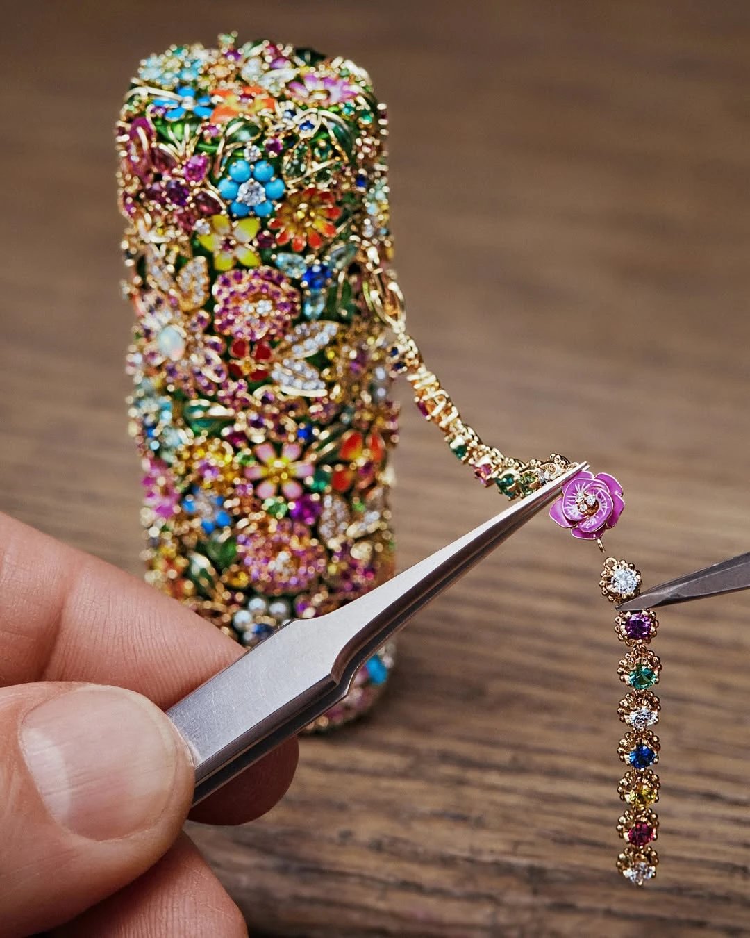 Rouge Premier от Dior – новая помада, которую можно носить как ожерелье