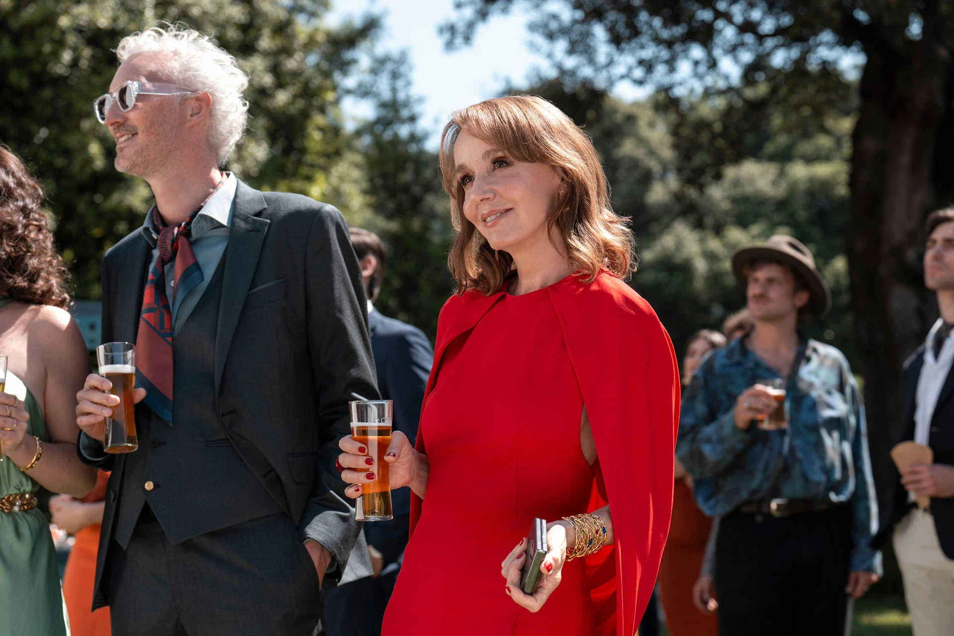 Кадр из сериала «Эмили в Париже» | IMDb