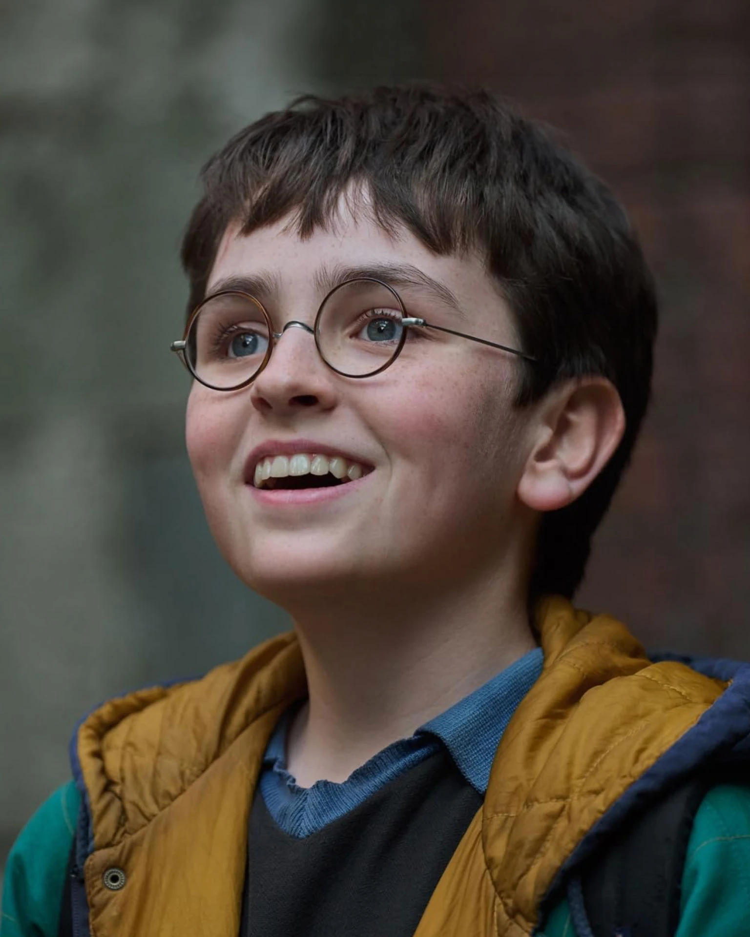 Доминик Маклафлин в роли Гарри Поттера в сериале «Гарри Поттер» | IMDb