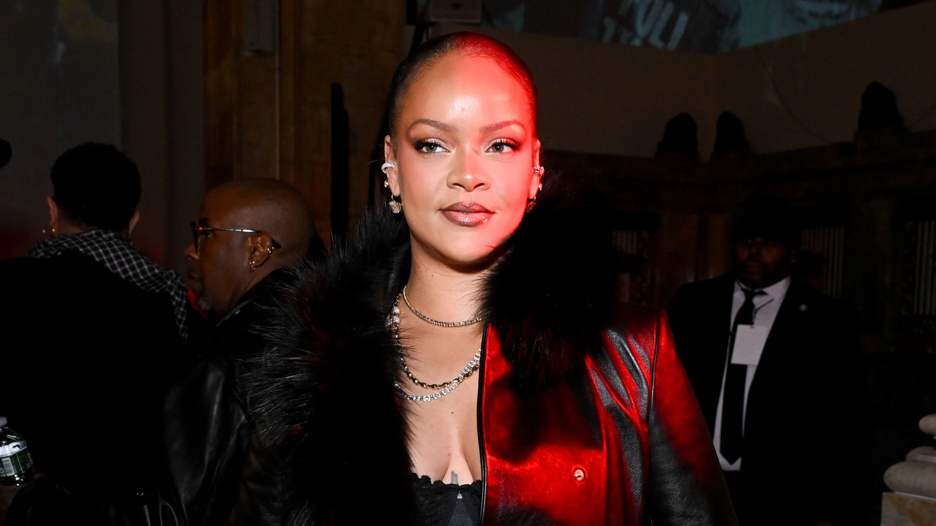 Рианна на показе мод AWGE в рамках коллекции готовой одежды осень-зима 2026 года 13 февраля 2026 года в Нью-Йорке | Фотограф: Гилберт Флорес | Getty Images