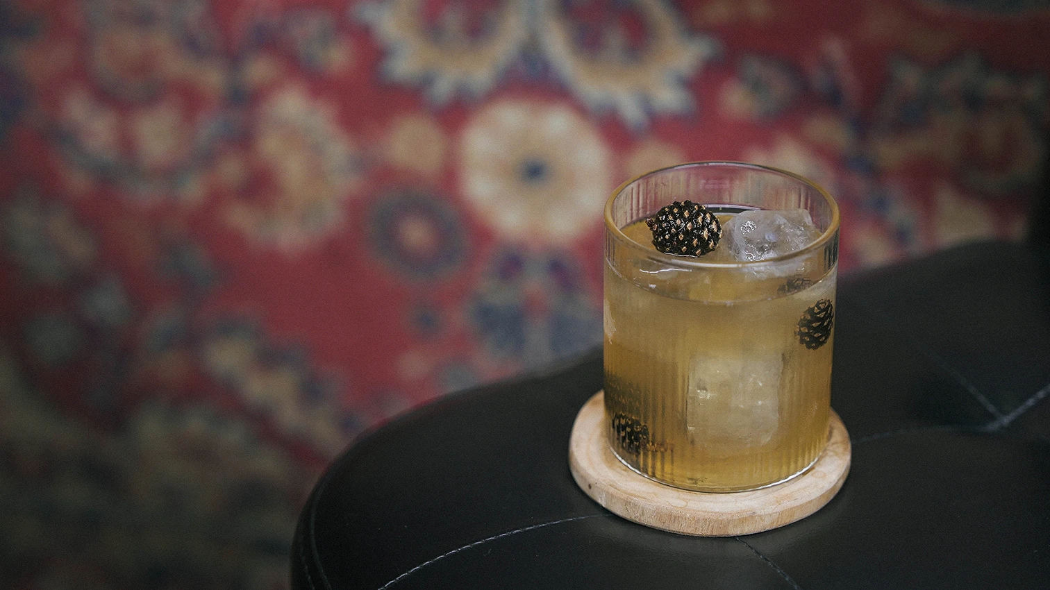 Цитрус, шырша мен маршмеллоу: жаңа жылдық көңіл күйді көтеретін коктейльдер