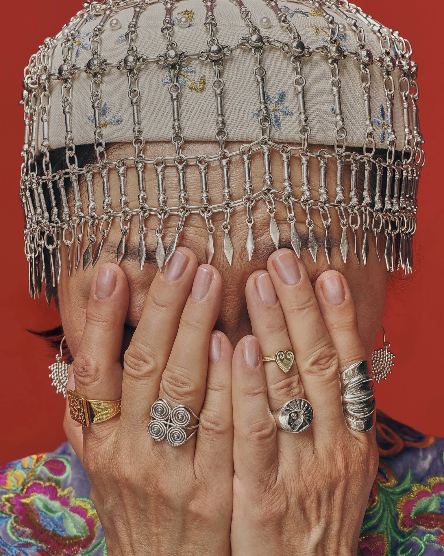 Tatler Editorial: Дала күмісі жаңа қырынан