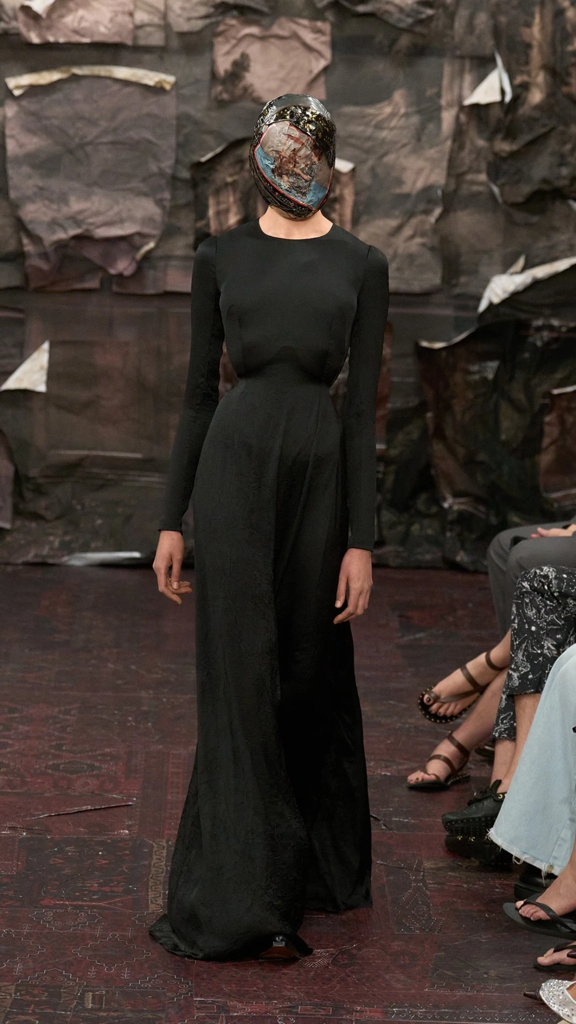 Ыдырау мен іріп-шіру: Maison Margiela-ның жаңа дәуірі