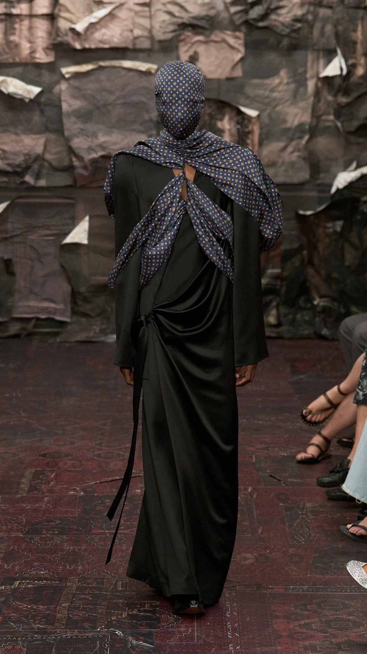 Ыдырау мен іріп-шіру: Maison Margiela-ның жаңа дәуірі