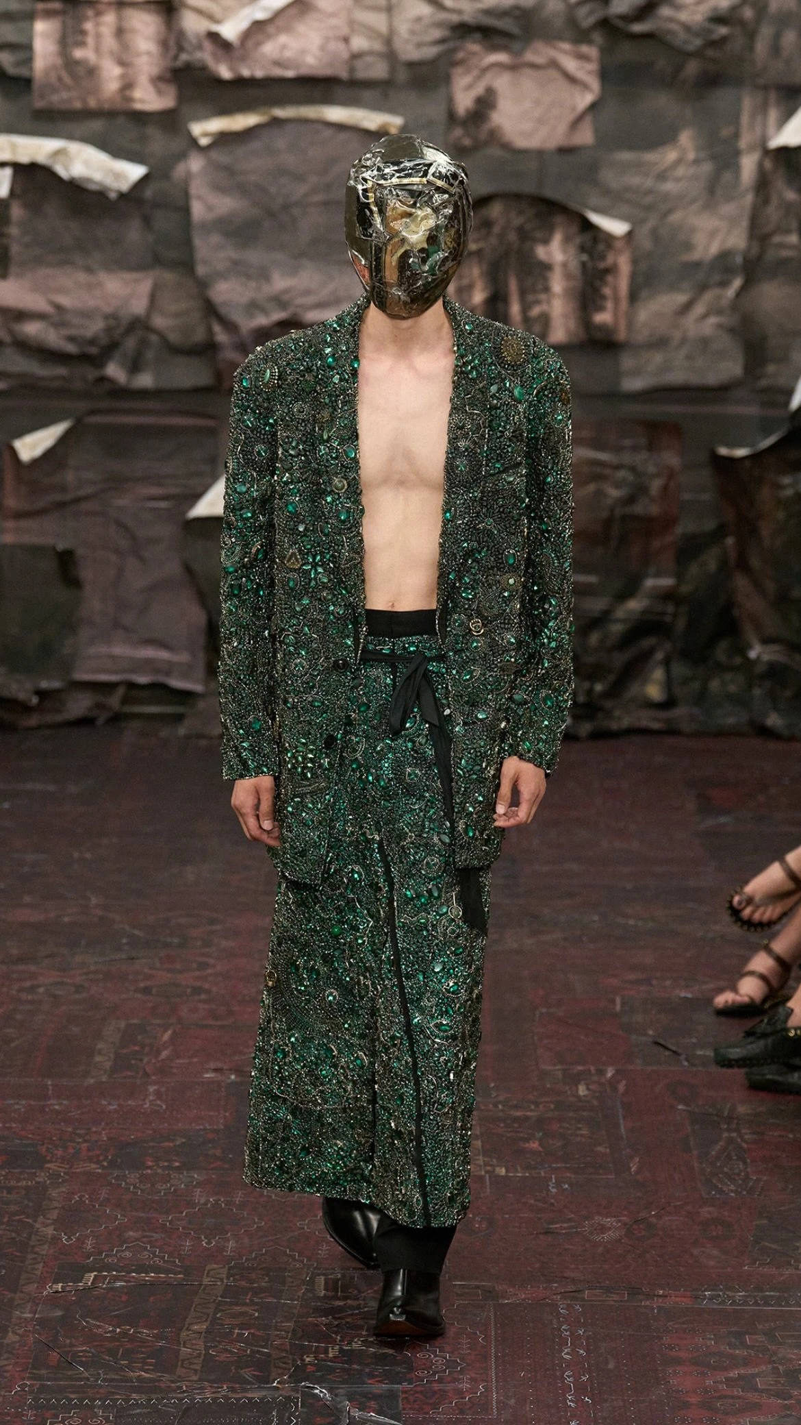 Ыдырау мен іріп-шіру: Maison Margiela-ның жаңа дәуірі