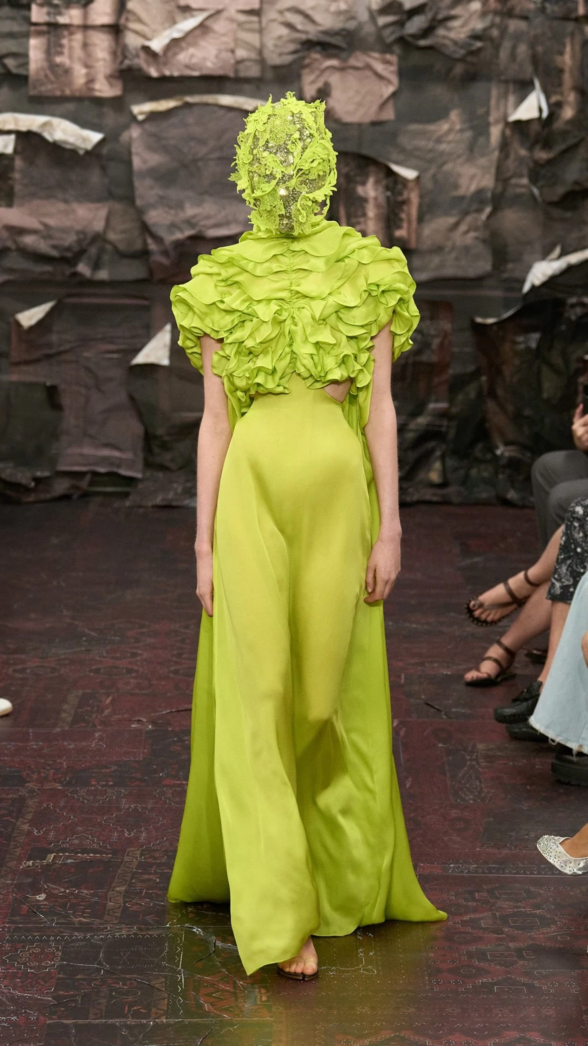 Ыдырау мен іріп-шіру: Maison Margiela-ның жаңа дәуірі